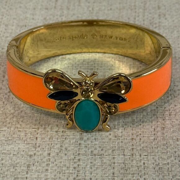 RARE Kate Spade Unwanted Visitor Bee Orange Gold Hinged Enamel Crystal Bracelet - Picture 2 of 7
